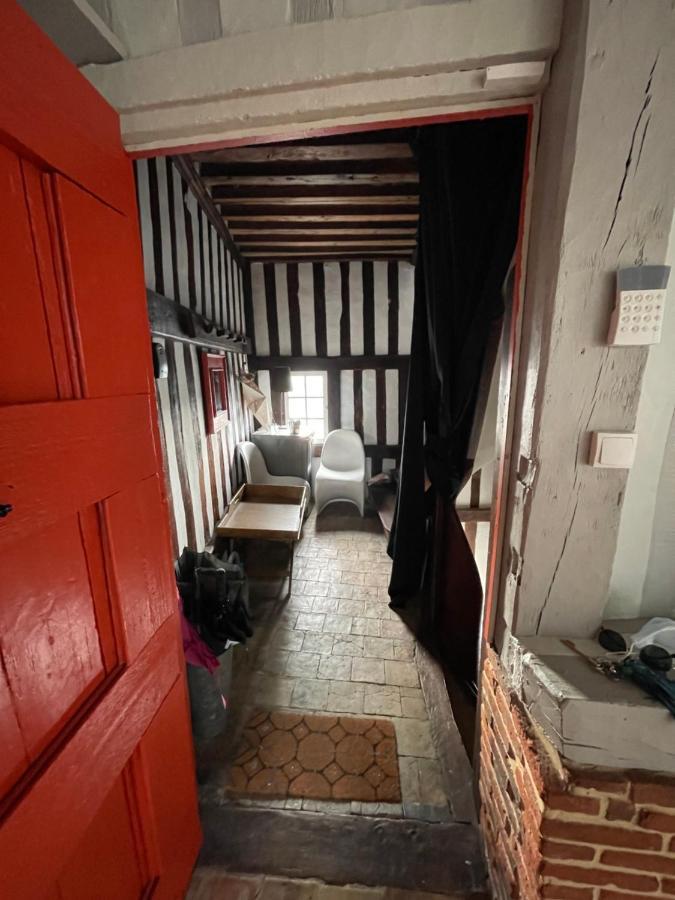 Le Loft Du Homard Bleu : Entre Ciel Et Mer Honfleur Exterior foto